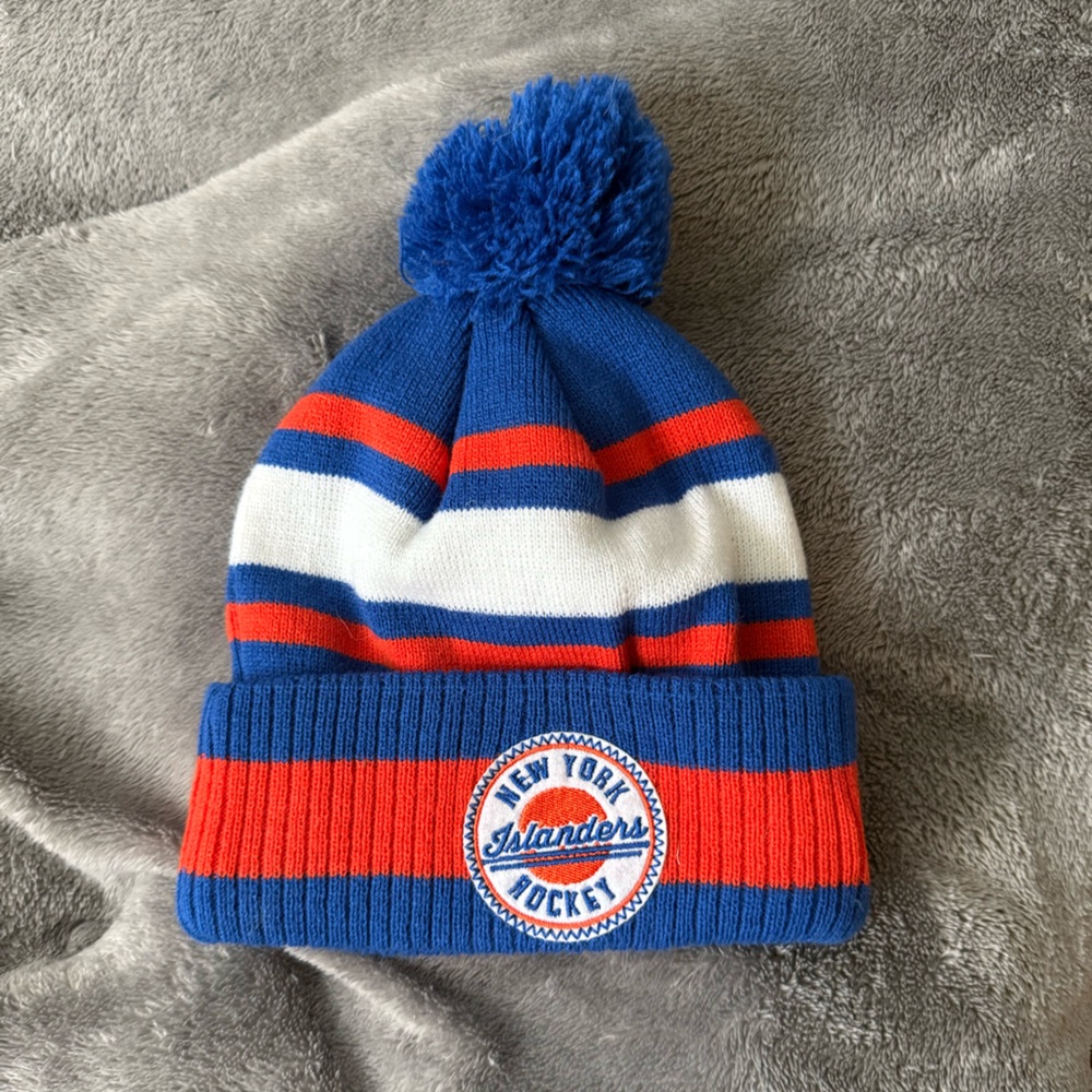 NHL NY Islanders Striped Beanie